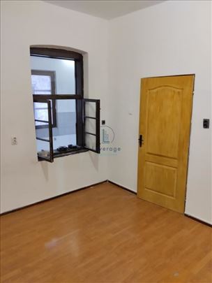 Ekonomski fakultet, Gavrila Principa, 33m2