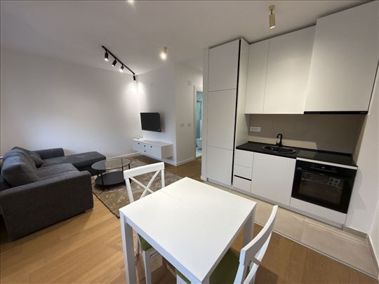 Lux garsonjera u novoj zgradi