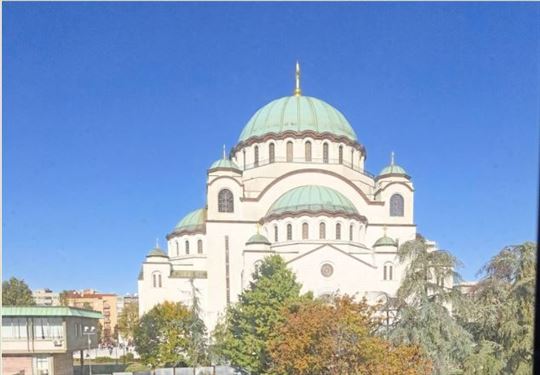 Lux u modernoj zgradi sa garaznim mestom