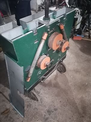 Masina za savijanje cevi, profila