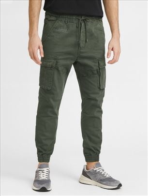 Muške pantalone, joggerke - džeparice