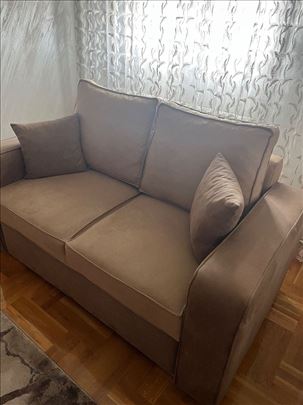 Na prodaju dva dvoseda,veoma povoljnoo