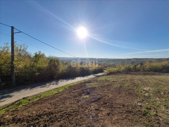 Plac sa predivnim pogledom na Kosmaj