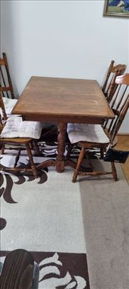 Trpezarijski sto i stolice