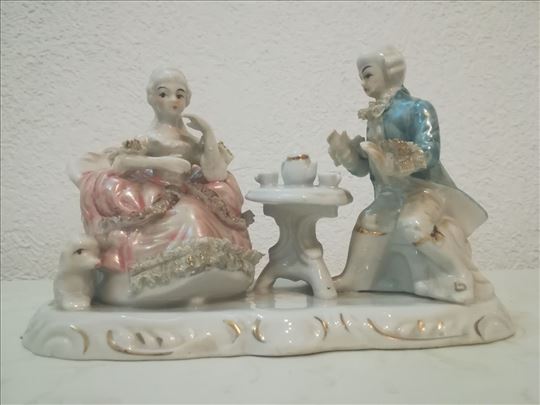 Vintage Porcelanska Figura u Stilu Rokokoa i Barok