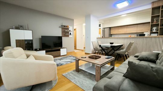 Zemunske kapije,Novo,Lux,3.0,75 m2,Bez buke,Garaža