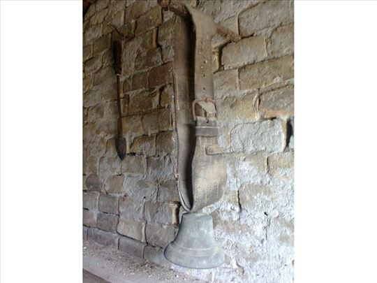 Zvono za krave staro preko 100 godina