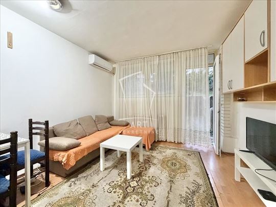 Karaburma, Dragoslava Srejovića, mereno 50m2 ID#12