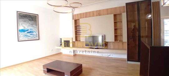 Krunski venac-Kumanovska, 108m2, renoviran