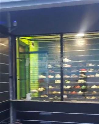 Lokal odlican Vlasnik,Cvetkova Pijaca