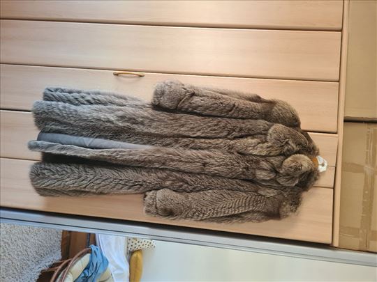 Mocna bunda od nerca - Saga Fox