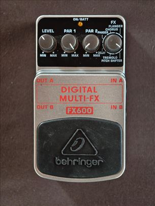 Multieffect pedal Behringer FX600