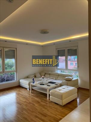 Na prodaju stan u najlepšem delu Zemuna