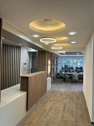 Novi luksuzni objekat 1600m² na 19 ari