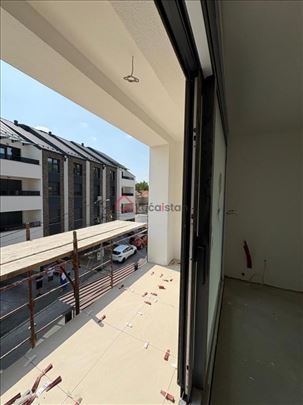 Novogradnja.luksuzan Stan Kod Stadiona Jna.