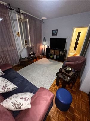 Odličan adaptibilan stan na Labudovom Brdu