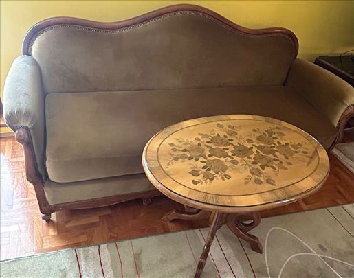 Prodaja Bidermajer stola i kreveta