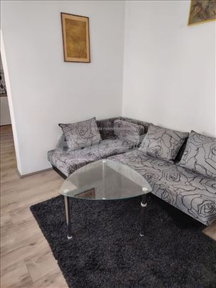 Stan 50m2 izdavanje