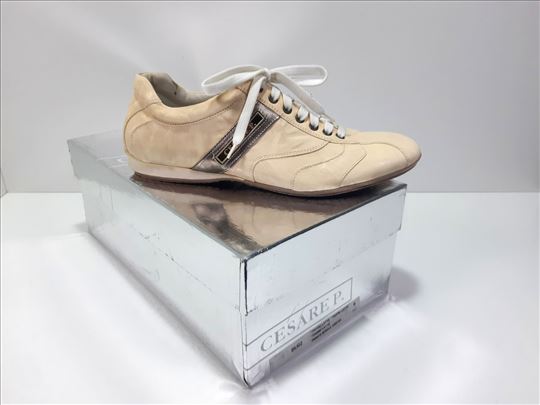 Vintage CESARE PACIOTTI Italy prirodna koza 44 NOV