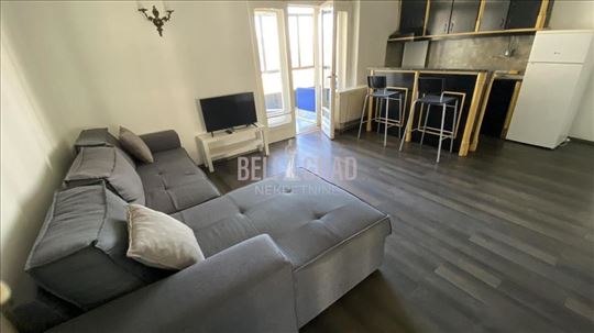 Centar, Lomina, ekskluzivan šestosoban salonac