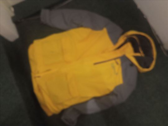 Glovo zimska jakna L veličina