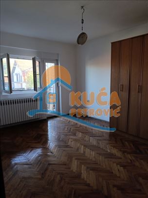 Izdaje se odličan stan u blizini PMF-a