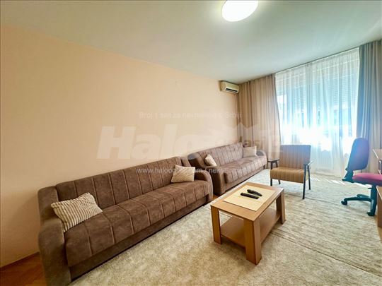 Izdajem jednosoban stan kod sajma 