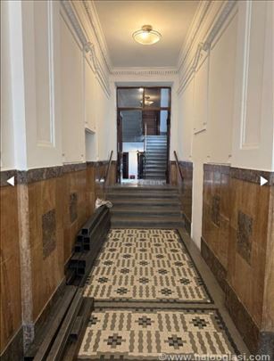 Đure Jakšića, 53m2+33m2 terasa, salonski