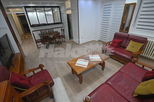 Kompletno namešten stan na odličnoj lokaciji