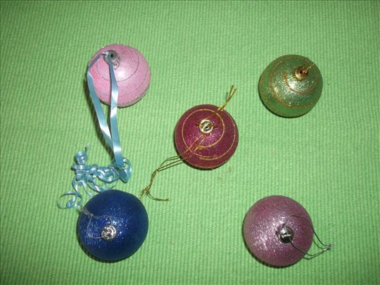 Lot 5 Ex Yu kugli za jelku - kao nove