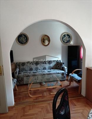 Odličan dvosoban stan