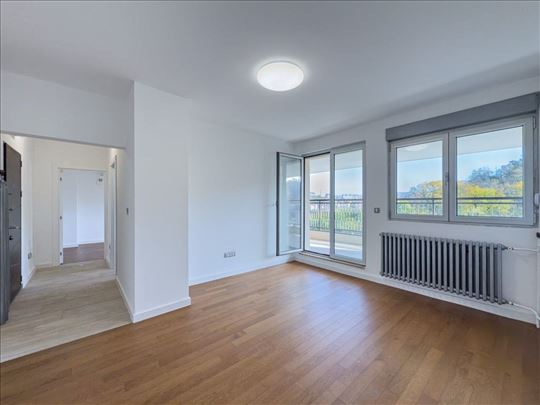 70m2 sa panoramskom terasom Borska