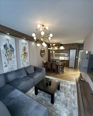 Četvorosoban stan kod BIG centra, 75m2, nov