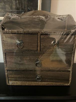 Drveni ormarićza šminku ili nakit sa 4 fioke , NOV