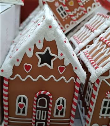 Medenjak novogodišnja kućica LED, svetli