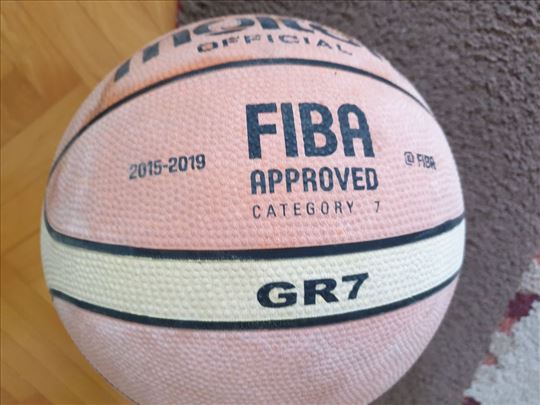 Molten FIBA lopta za košarku 