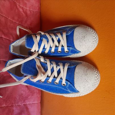 Patike marke Asportuguesas, nove