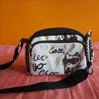 Torbica marke Anekke