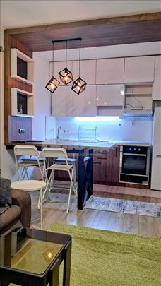 Bele Vode , Zsrkovo jednosoban Lux