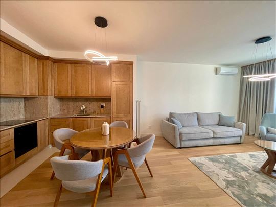 Beograd na vodi, BW Lumia, 2.0. LUX, Useljiv