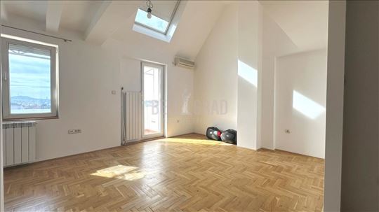 Duplex kod Čuburskog parka