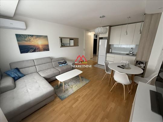 Grbavica - 50m2 - dvosoban stan