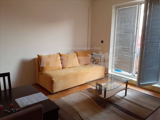 Izdajem jednoiposoban stan, Vojvode Vlahović