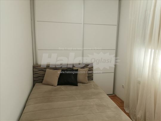 Izdajem stan, Labudovo brdo