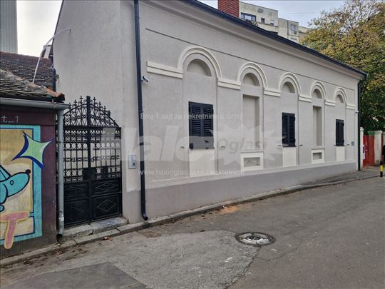 Kompletno adaptirana kuca-vlasnik