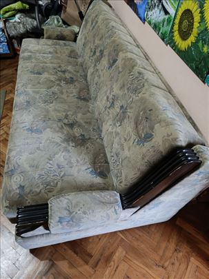 Ležaj na razvlačenje