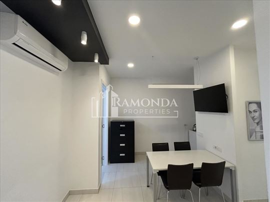 Izdaje se prelep komforan lokal, Zvezdara ID#246