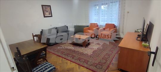 Namešten trosoban stan 70m² kod Sheratona