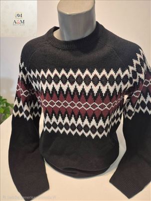 Novi muški džemper C&A odličan kvalitet