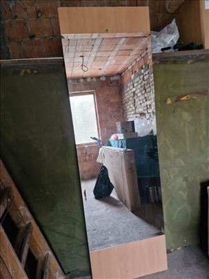 OGLEDALO VELIKO kvalitetno